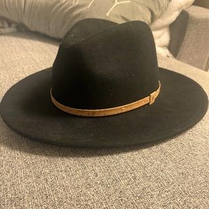 Ten tree wool hat